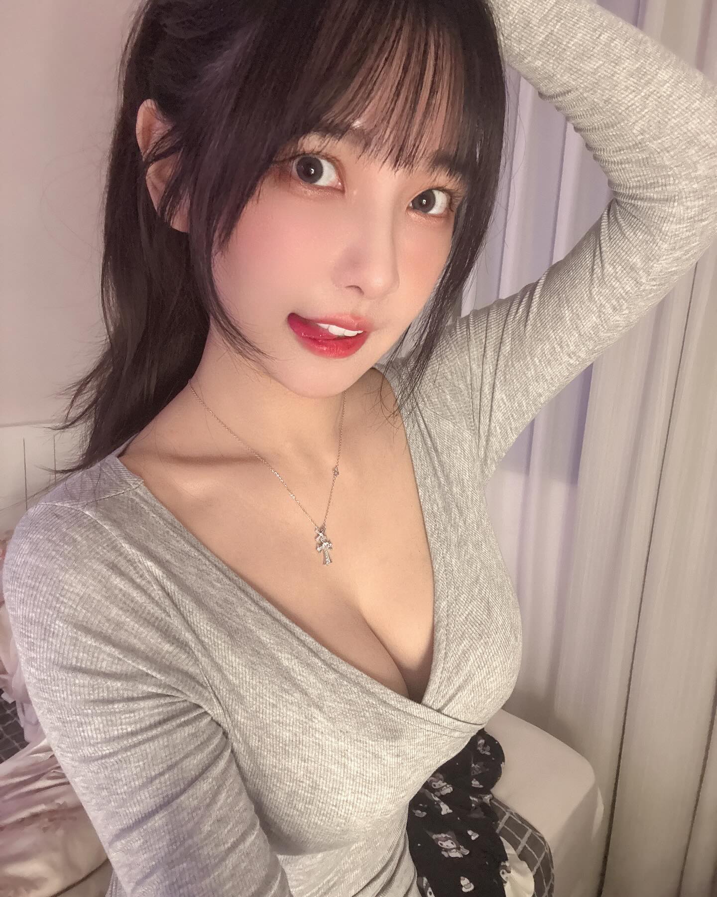 博伊西留学生约炮约爱加v  ;  wt81369