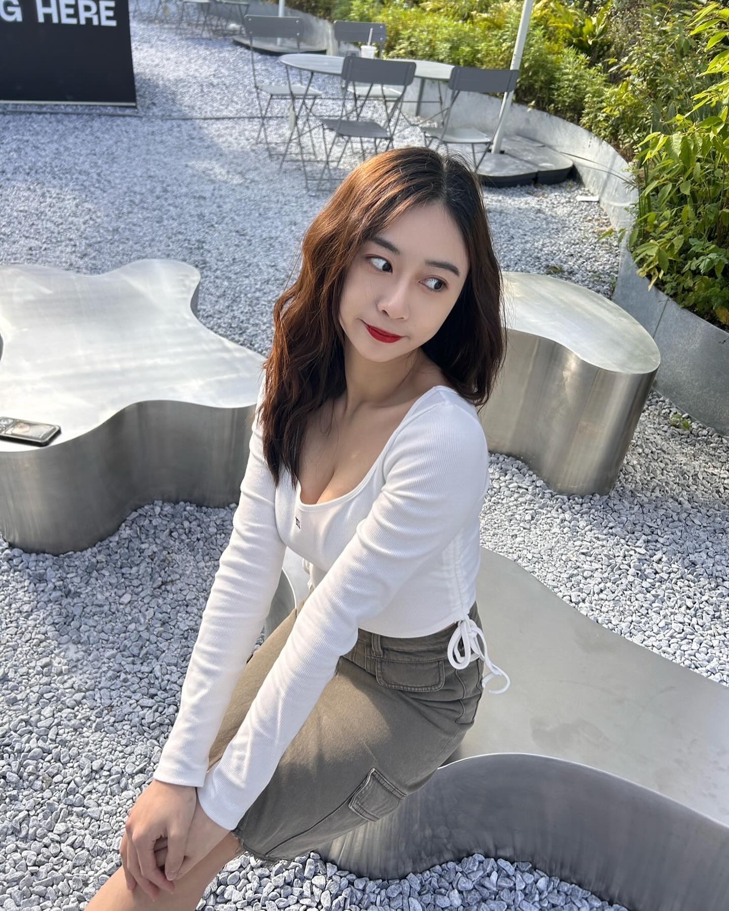 肯塔基州留学生约炮约爱加line：qj98877