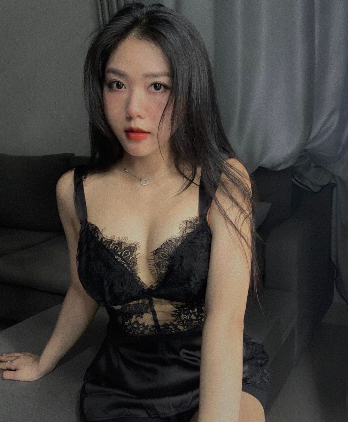 留学生约炮约爱加下载联系方式：line：zx1341 可以本人真实照片