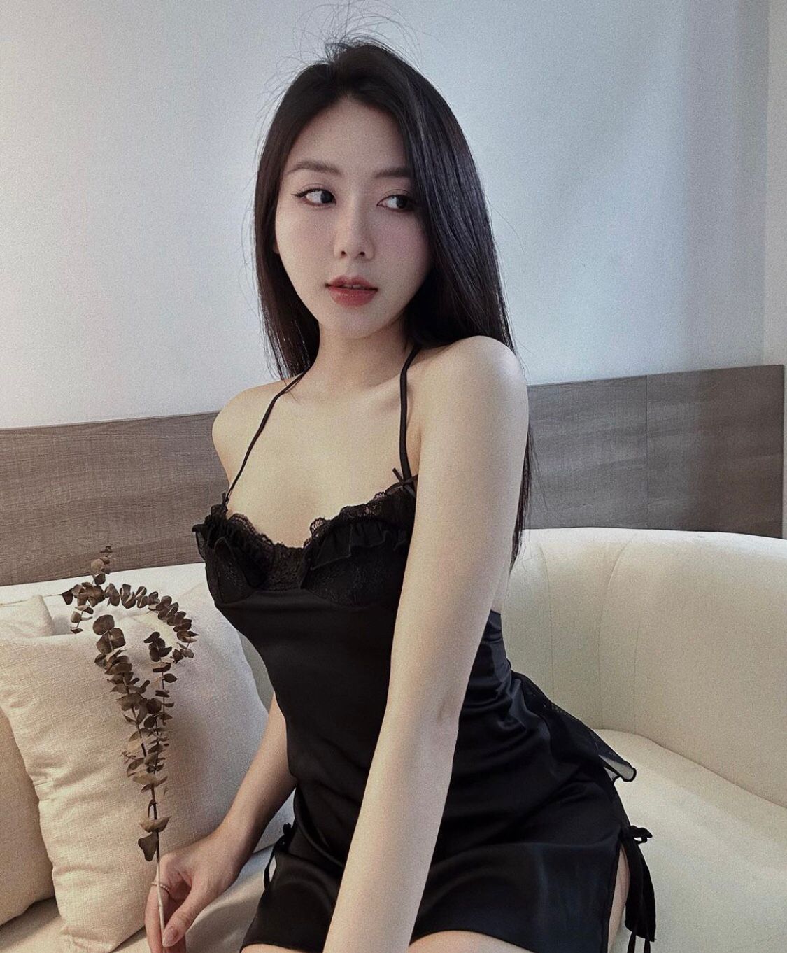 留学生约炮约爱加下载联系方式：line：zx1341 可以本人真实照片