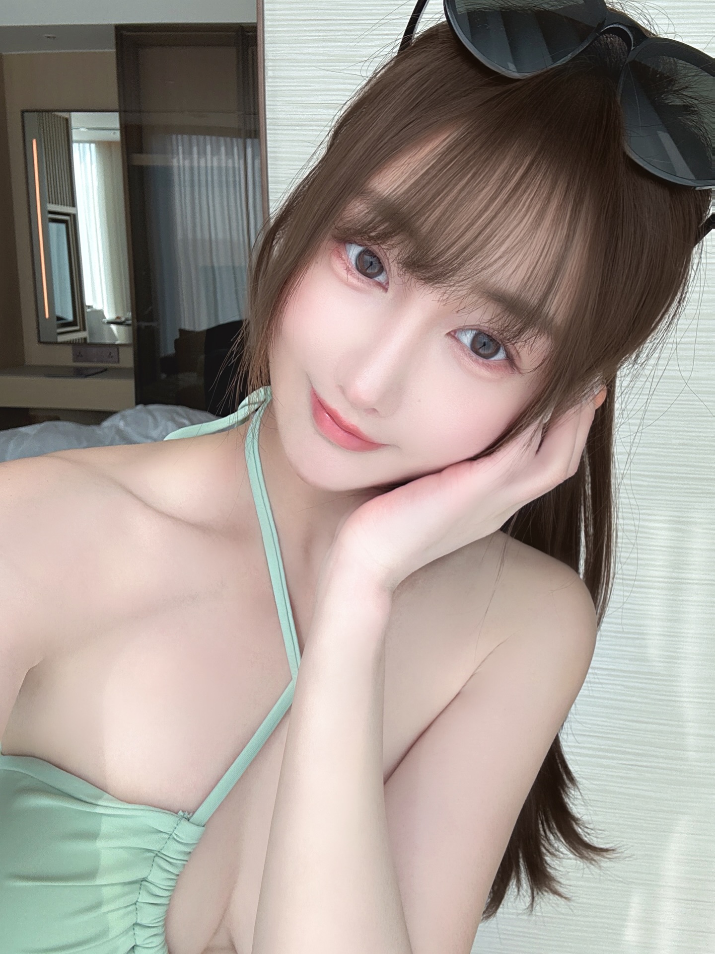 纽伦堡留学生约炮约爱加line：wt8135可上门