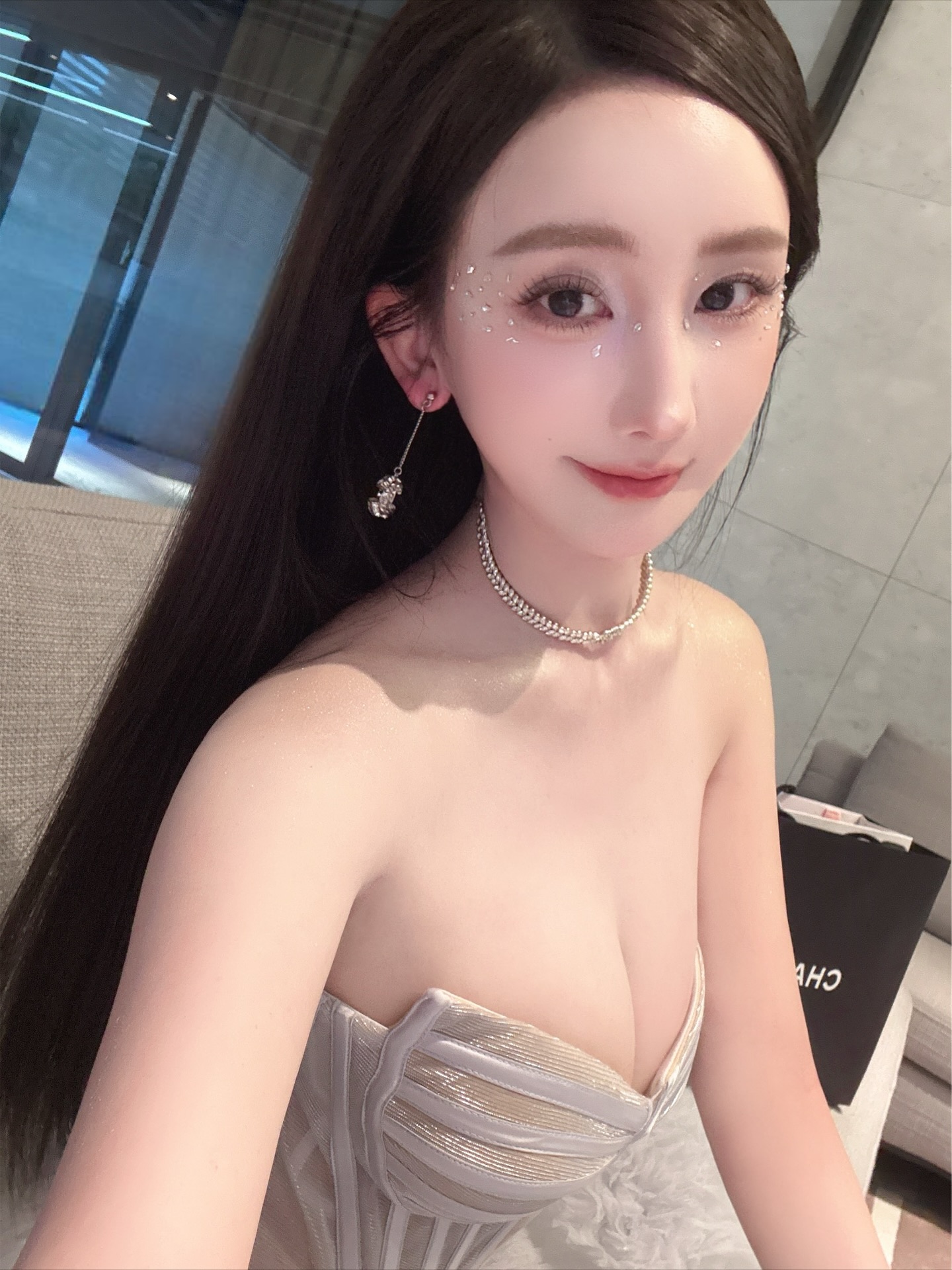 关岛留学生约炮约爱加line：wt8135
