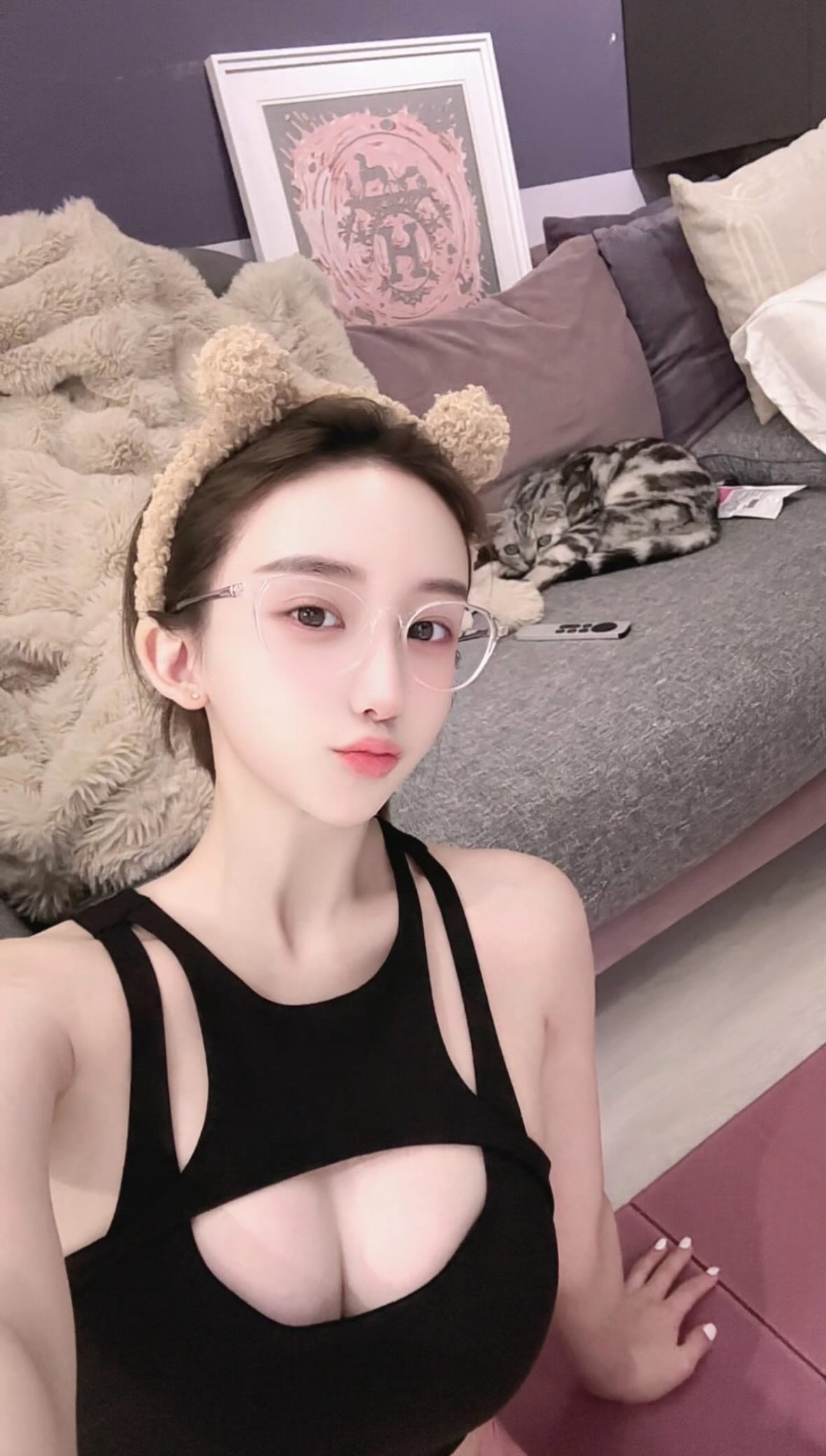 阿罕布拉留学生约炮约爱加line：wt8135