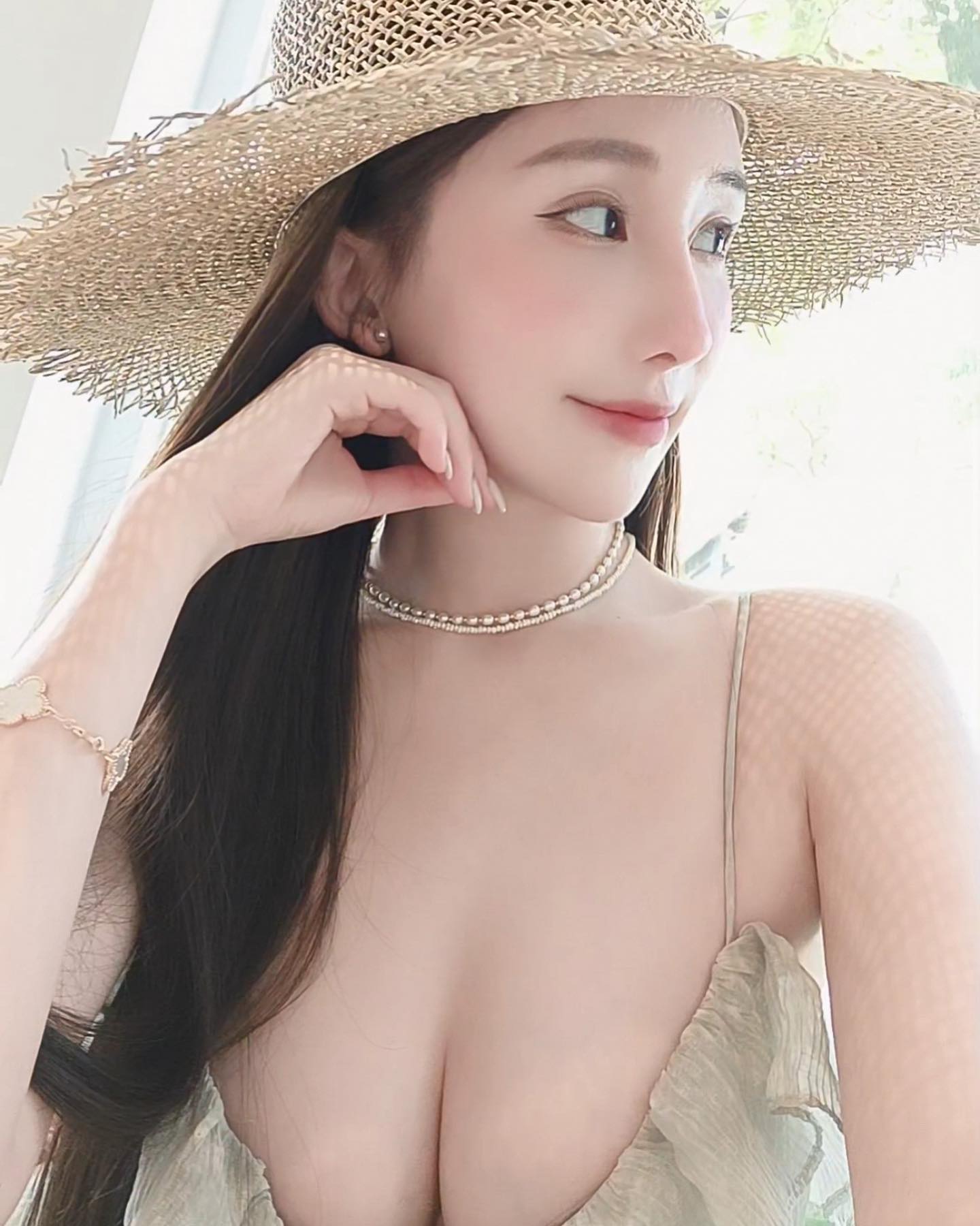 关岛留学生约炮约爱加line：wt8135