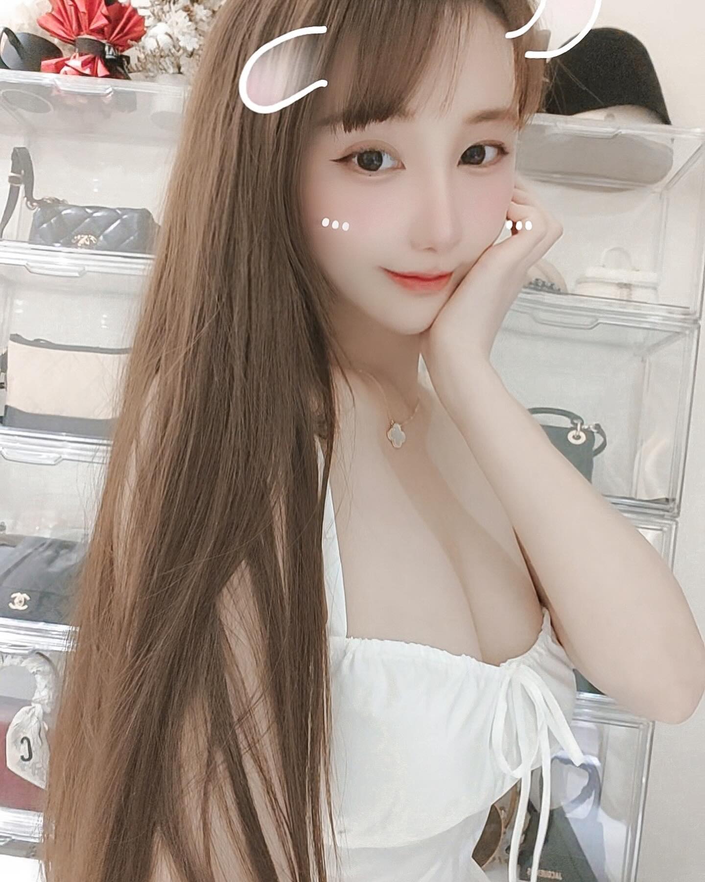 艾奥瓦州留学生约炮约爱加line：wt8135