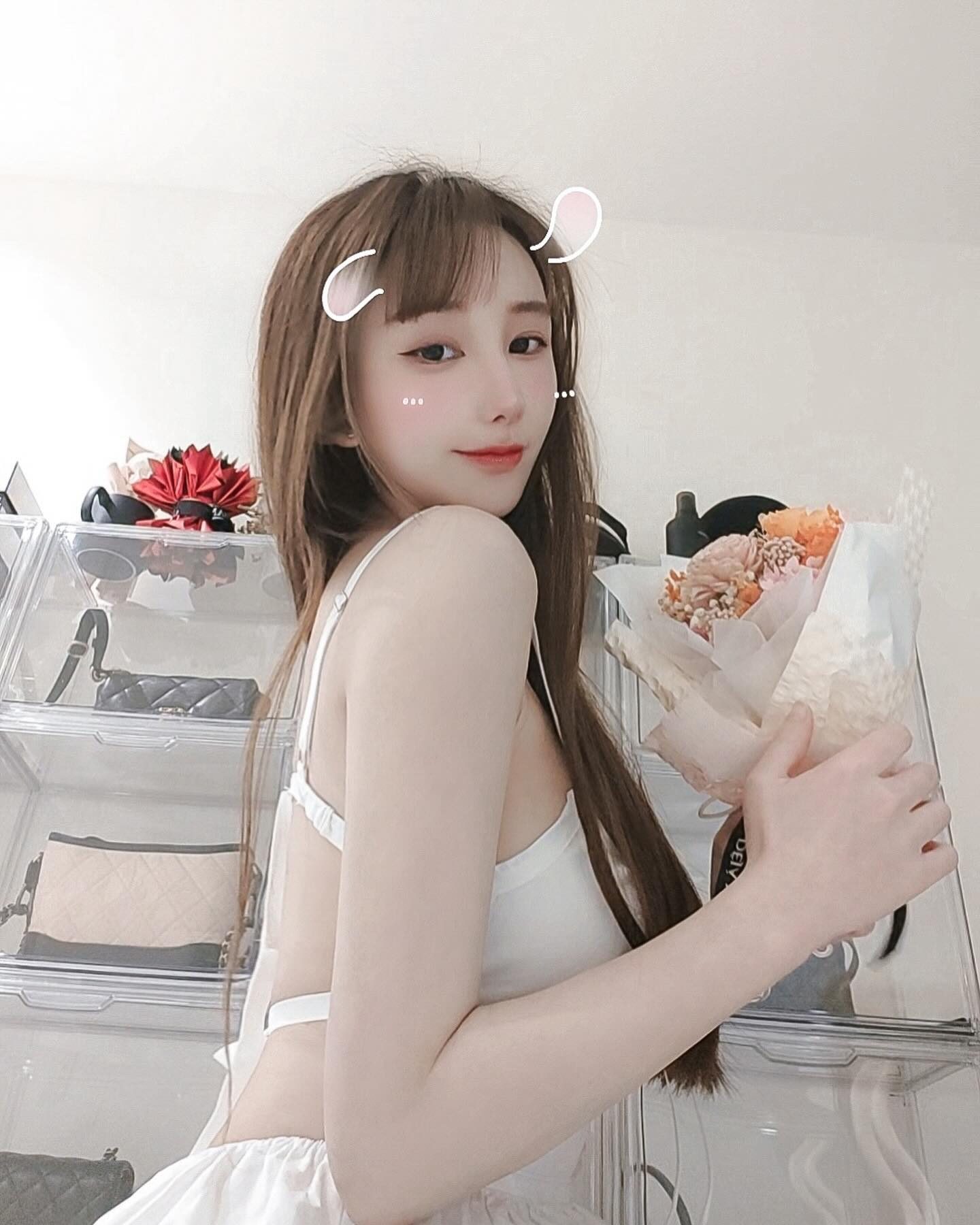 阿德莱德留学生约炮约爱加line：wt8135